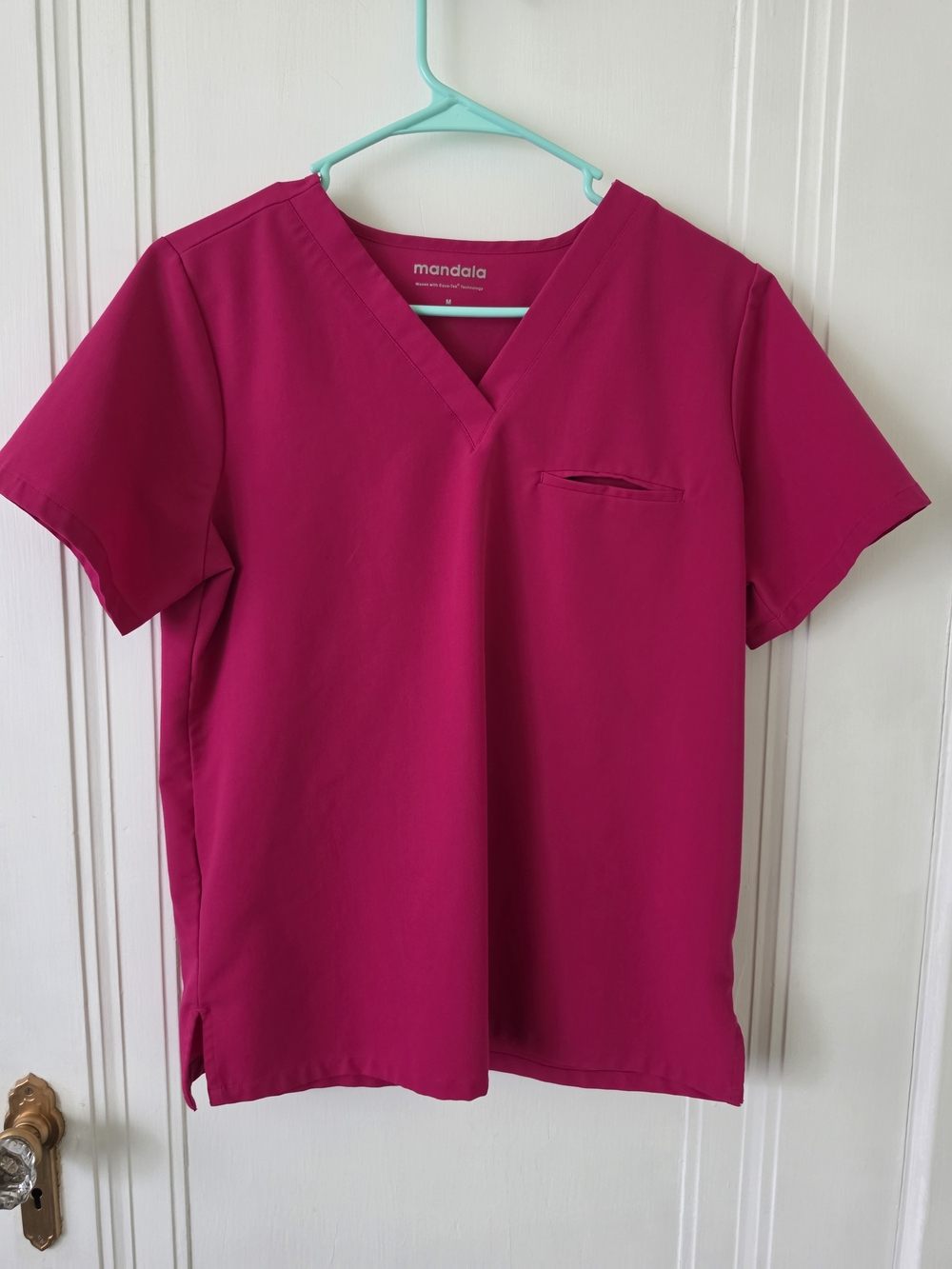Mandala Scrub V‑Neck Top in Bright Magenta